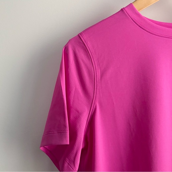 lululemon ultralight waist length t-shirt - Picture 6 of 16